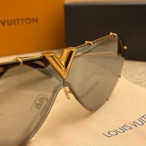 Louis Vuitton mirrored Aviators